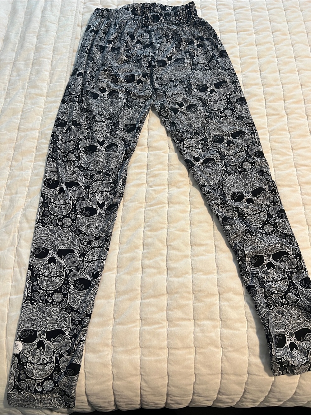 Woman’s Black and White Skull Print Leggings